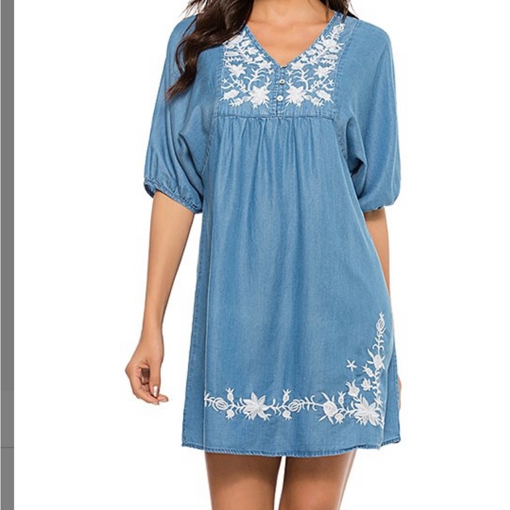 Light denim Blue Floral Embroidered V-Neck Shift Dress babydoll mini boho New S - Picture 4 of 4